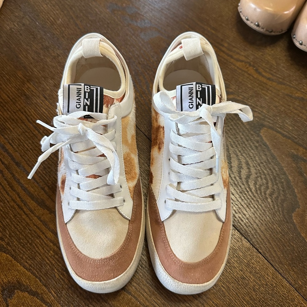 Gianni Bini White and Tan Suede Accent Lace-Up Sneakers